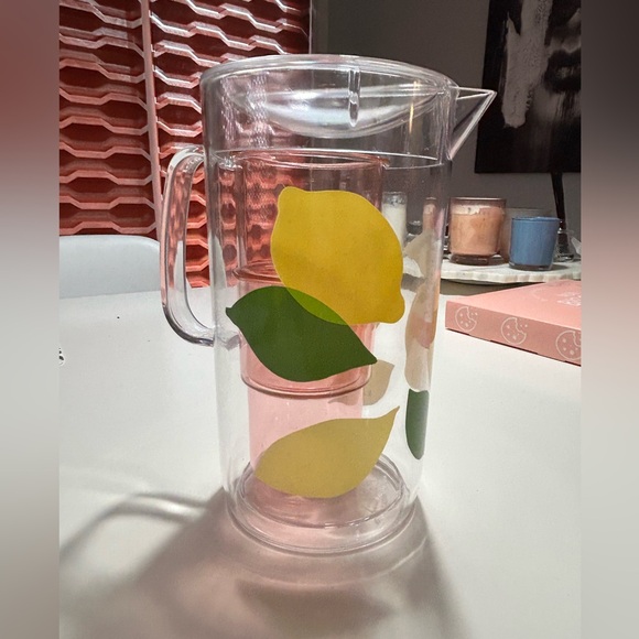 Kate Spade | Acrylic Lemon Pitcher & Set of 2 Cups - Picture 2 of 7